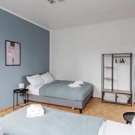 Flats 4 You, Moderne City Wohnung Naehe Hbf, Due-Messe 20 Min, Netflix, Kueche Duisburg Exteriör bild