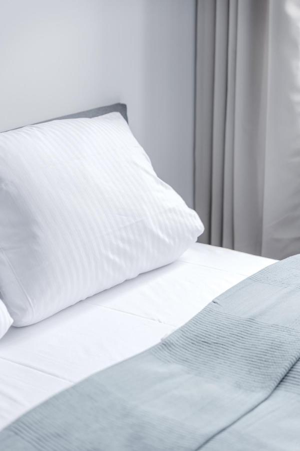 Flats 4 You, Moderne City Wohnung Naehe Hbf, Due-Messe 20 Min, Netflix, Kueche Duisburg Exteriör bild