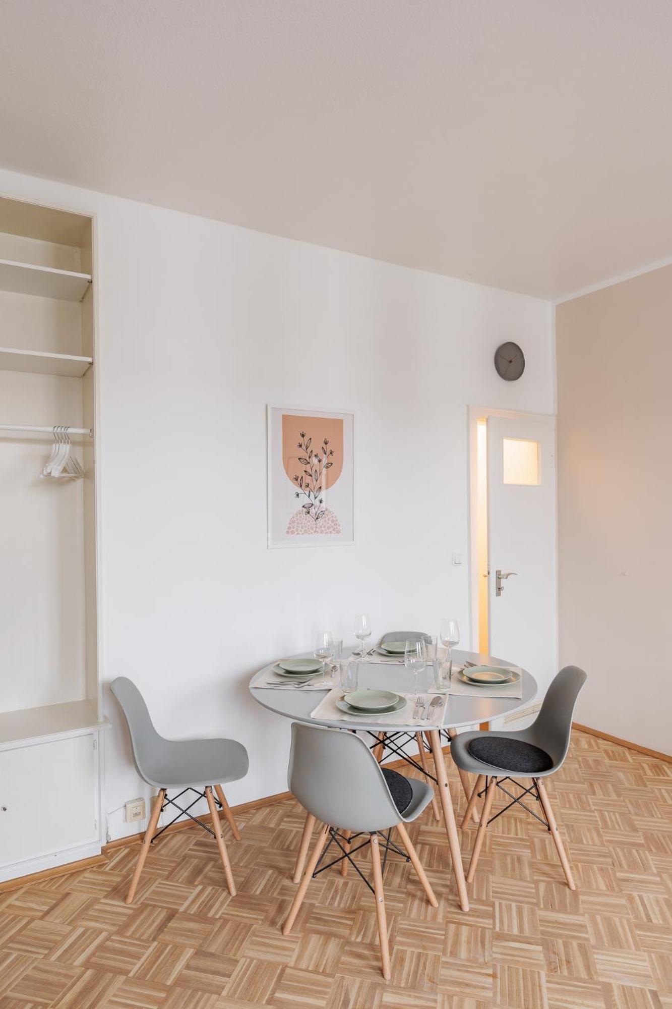 Flats 4 You, Moderne City Wohnung Naehe Hbf, Due-Messe 20 Min, Netflix, Kueche Duisburg Exteriör bild